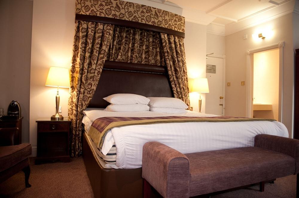 The Lymm Hotel Extérieur photo