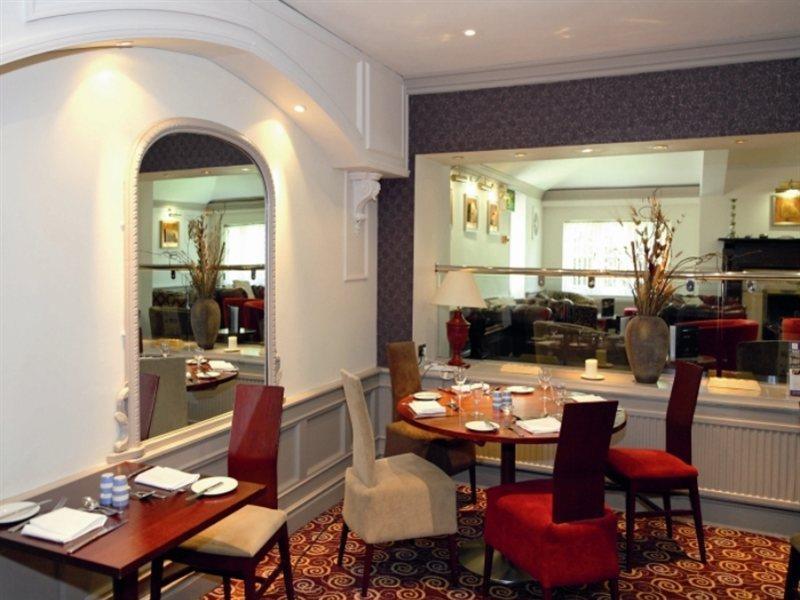 The Lymm Hotel Extérieur photo