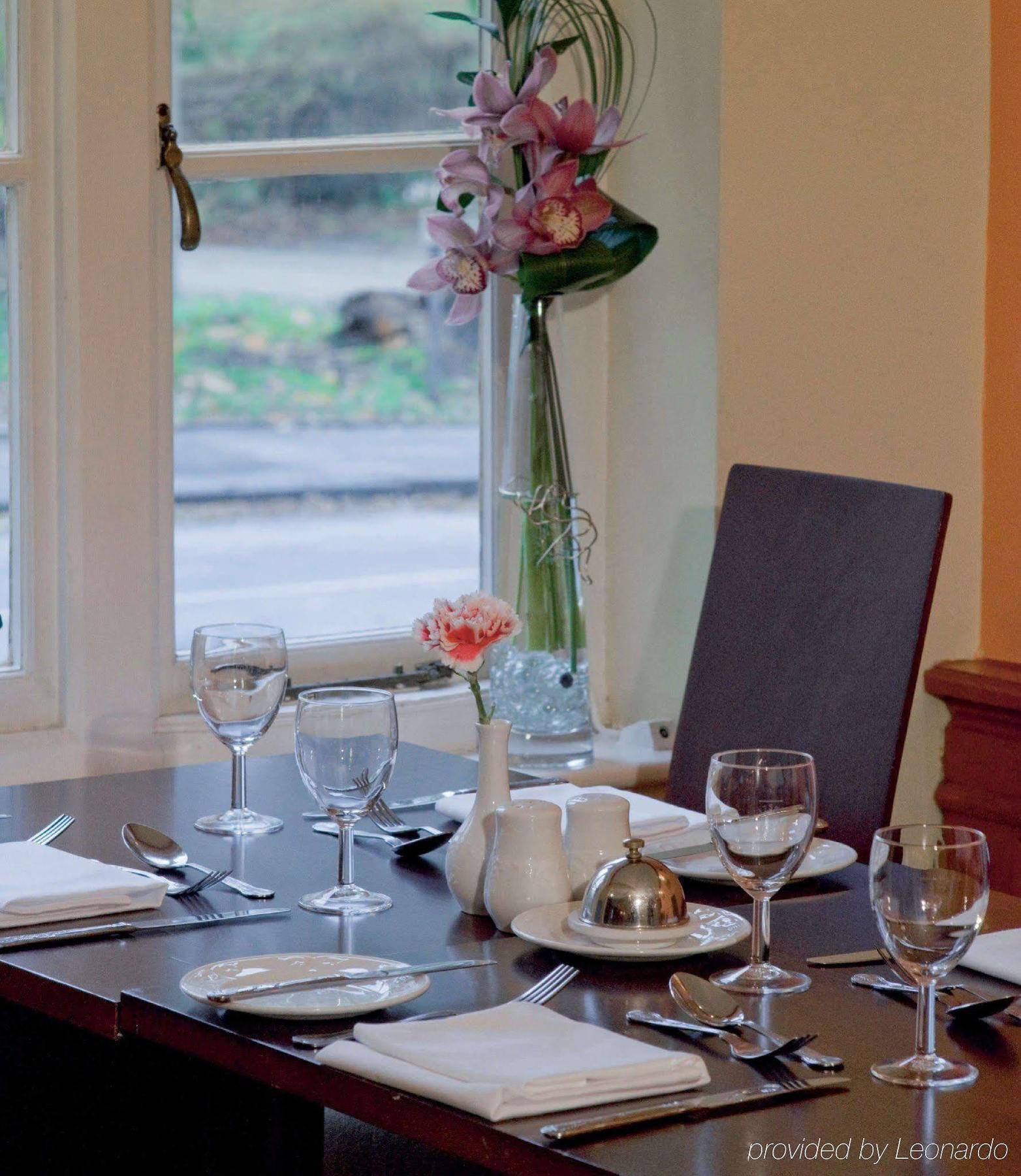 The Lymm Hotel Extérieur photo