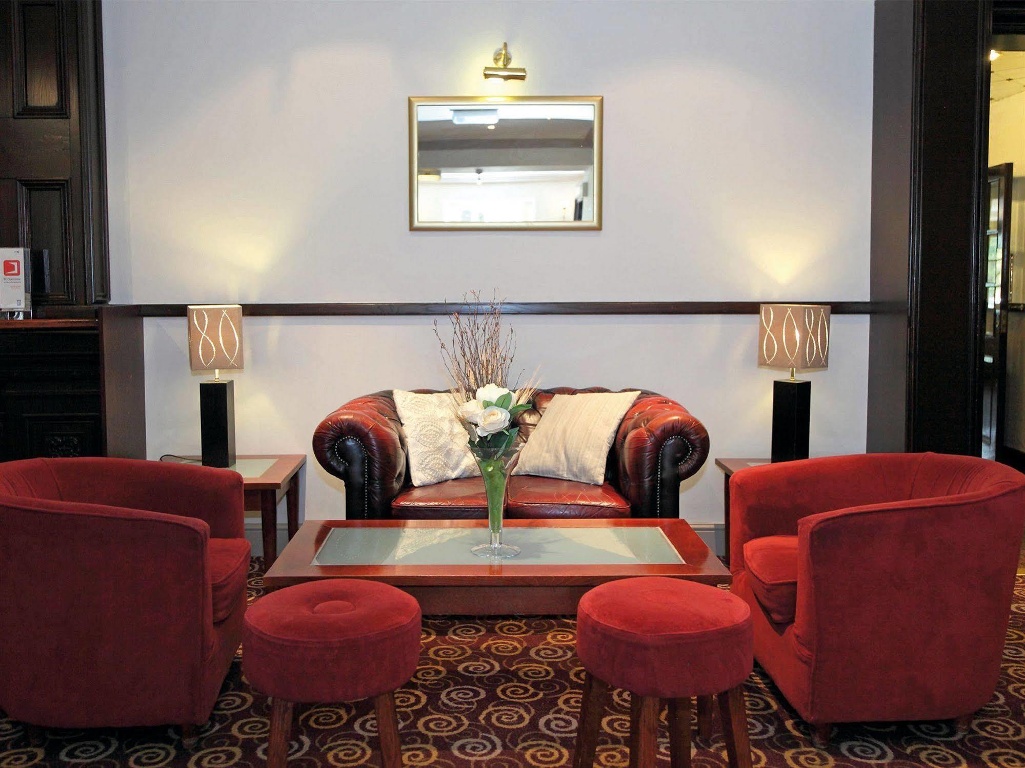 The Lymm Hotel Extérieur photo